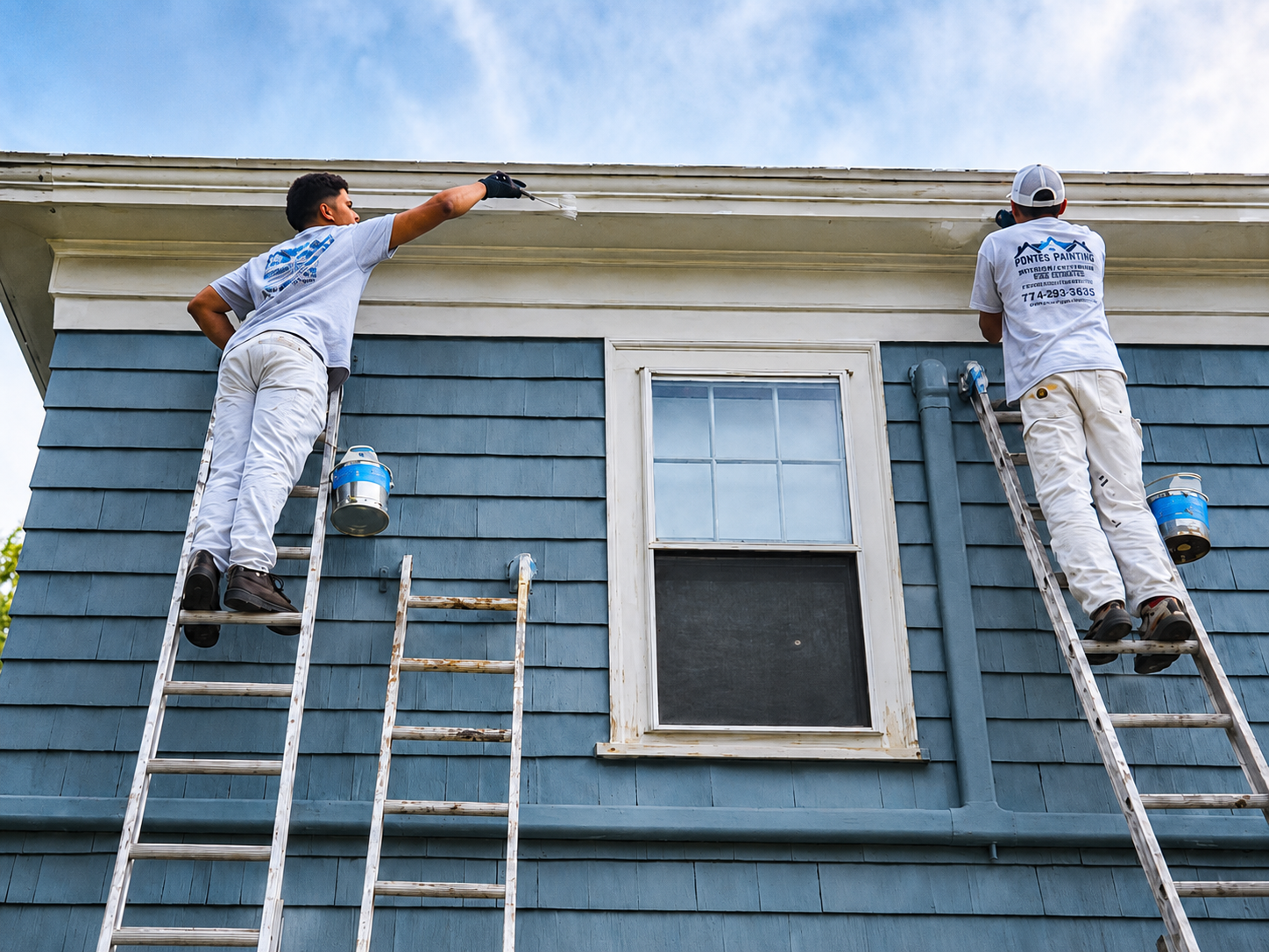 Exterior house painting in Woburn MA